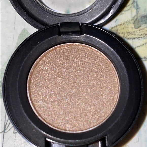 MAC COSMETICS BNIB WARMING TREND Veluxe eyeshadow - Picture 3 of 5